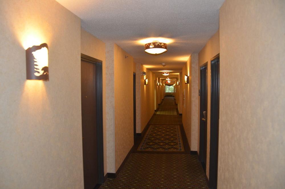 Holiday Inn Express & Suites Donegal By Ihg Exterior photo