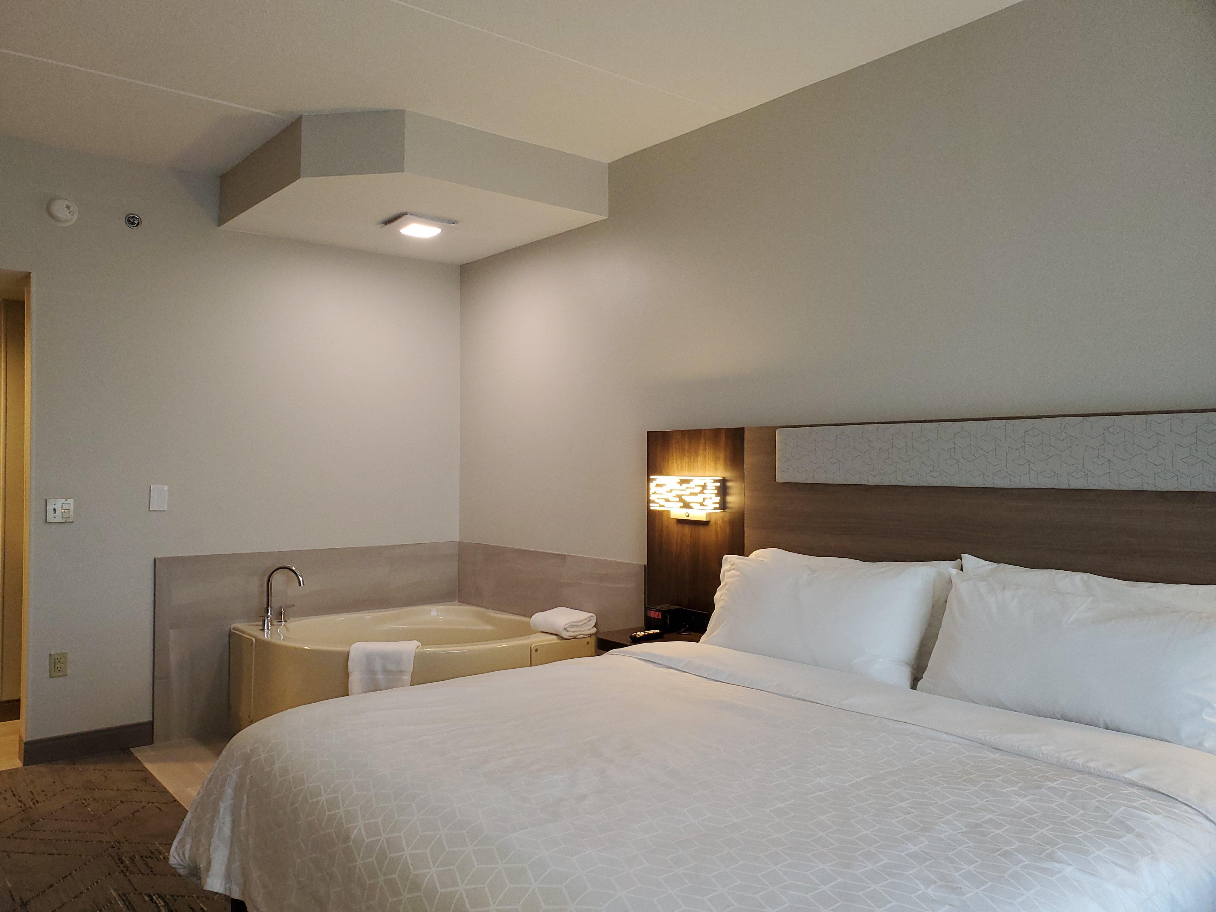 Holiday Inn Express & Suites Donegal By Ihg Exterior photo