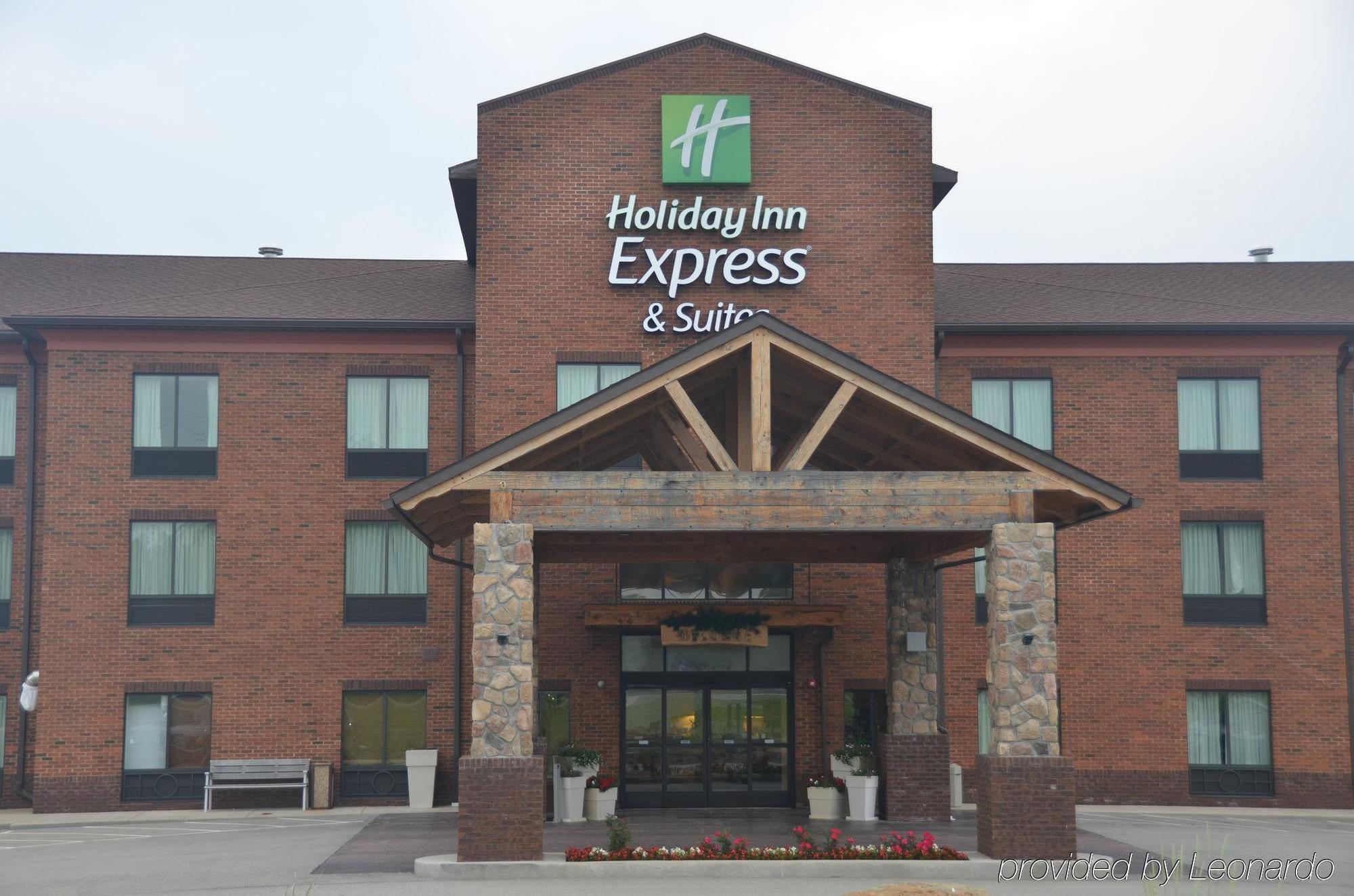 Holiday Inn Express & Suites Donegal By Ihg Exterior photo